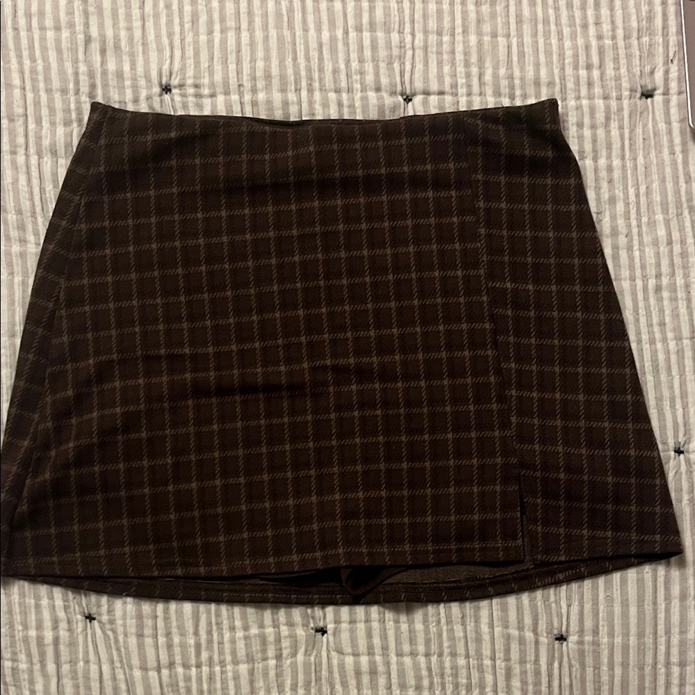 American Eagle Outfitters Plaid Brown Mini Skirt - Picture 2 of 3